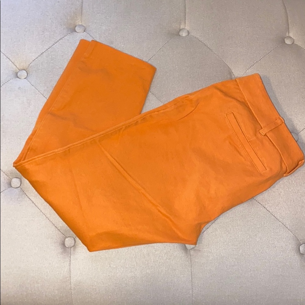 NY&CO Orange Capri Pants